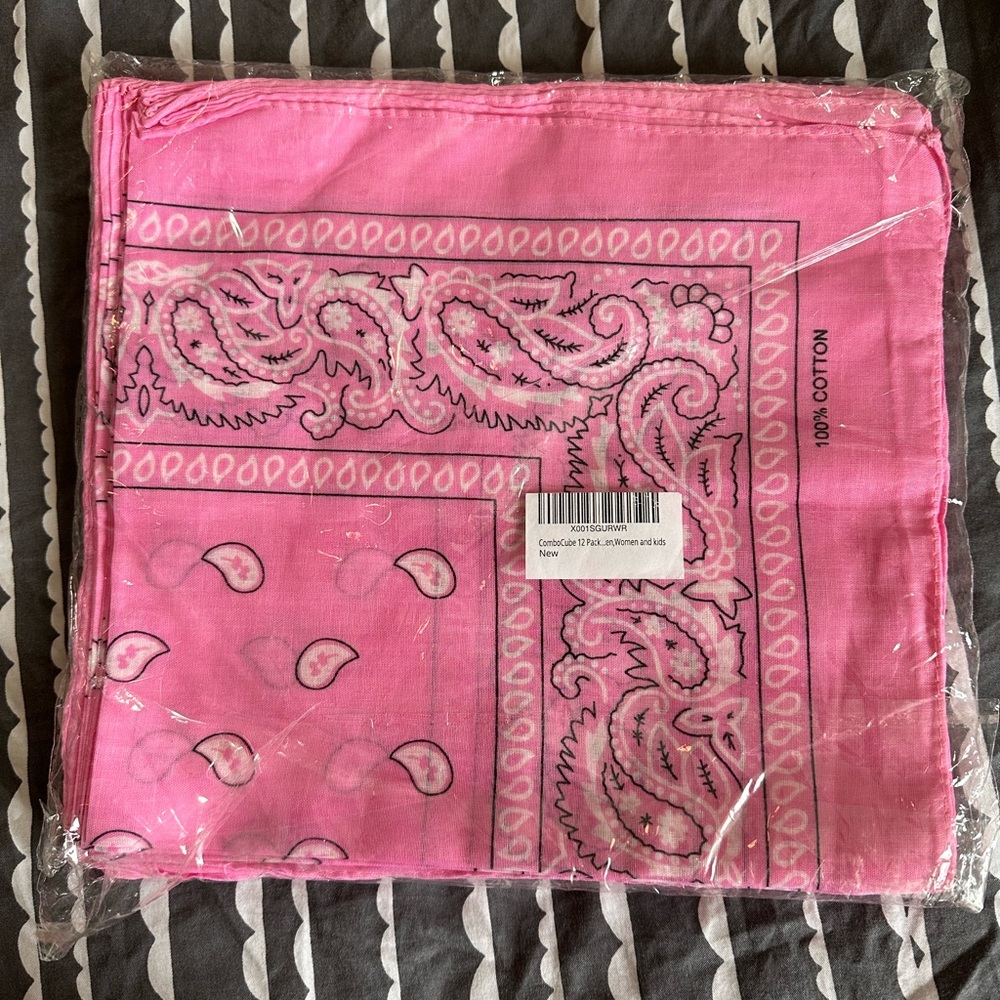 12 Pink Bandanas